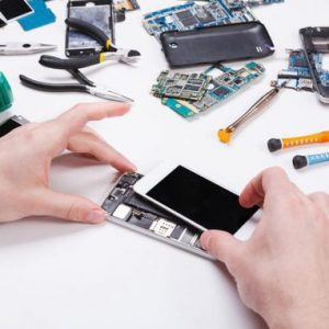 Les pannes les plus courantes sur un smartphone : comment les réparer ?