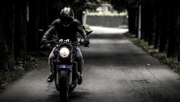 Bien s’équiper en moto, comment choisir sa protection dorsale ?