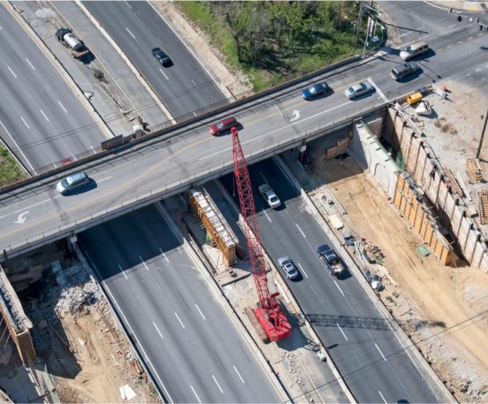 Comment les travaux de construction d’autoroutes sont-ils planifiés et exécutés ?