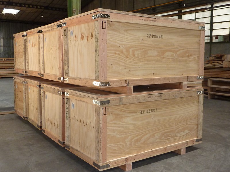 Caisses et emballages en bois pour la logistique : quels avantages ?