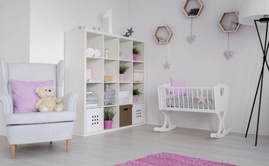 Aménager une pouponnière : les essentiels pour le confort des bébés