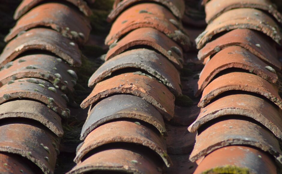 découvrez les services d'un couvreur certifié pour tous vos projets de toiture. profitez de l'expertise et des compétences d'un professionnel qualifié pour garantir la durabilité et la sécurité de votre toiture.