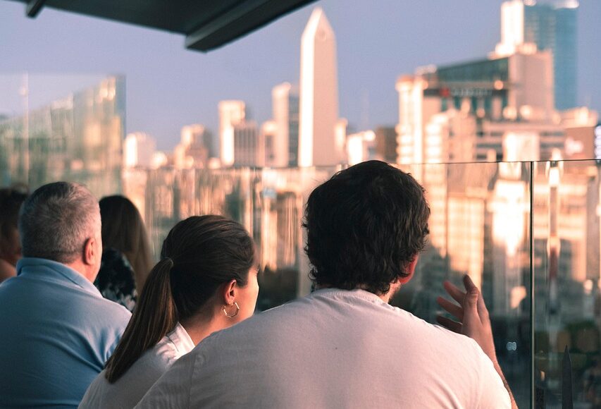 découvrez les différents styles de terrasses qui transformeront votre espace extérieur en un lieu de détente et de convivialité. que vous préfériez un look moderne, rustique ou boisé, trouvez l'inspiration pour créer la terrasse de vos rêves.