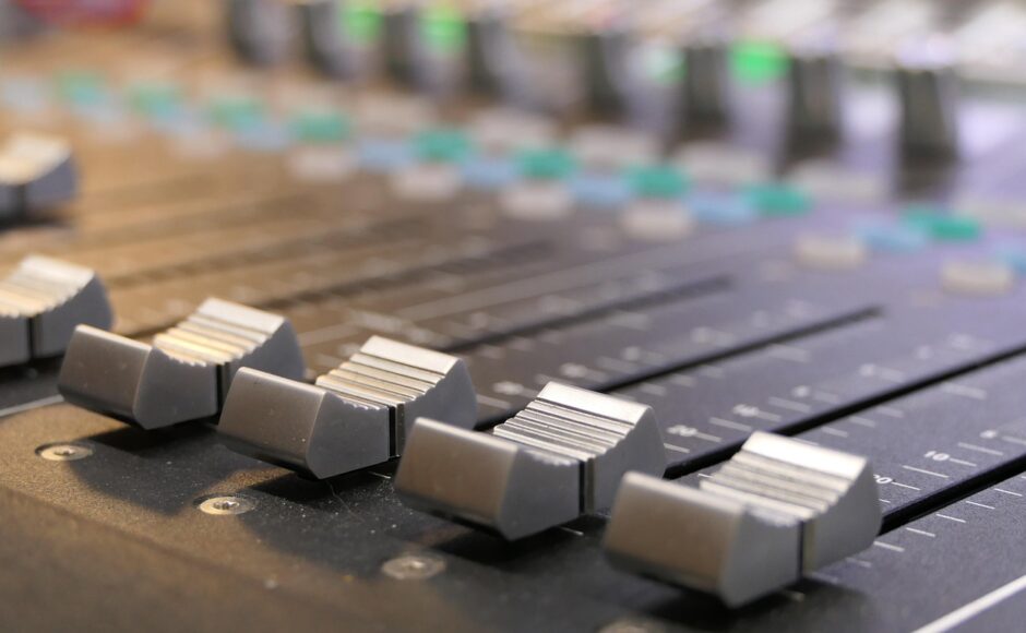 découvrez les meilleures techniques de professional mixing pour sublimer votre musique. apprenez à mixer comme un pro grâce à nos conseils et astuces adaptés à tous les niveaux.