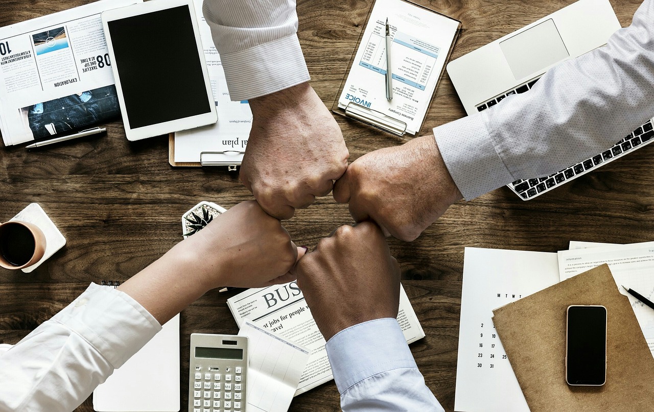 découvrez comment élaborer une stratégie éditoriale efficace pour optimiser votre contenu, engager votre audience et atteindre vos objectifs marketing.