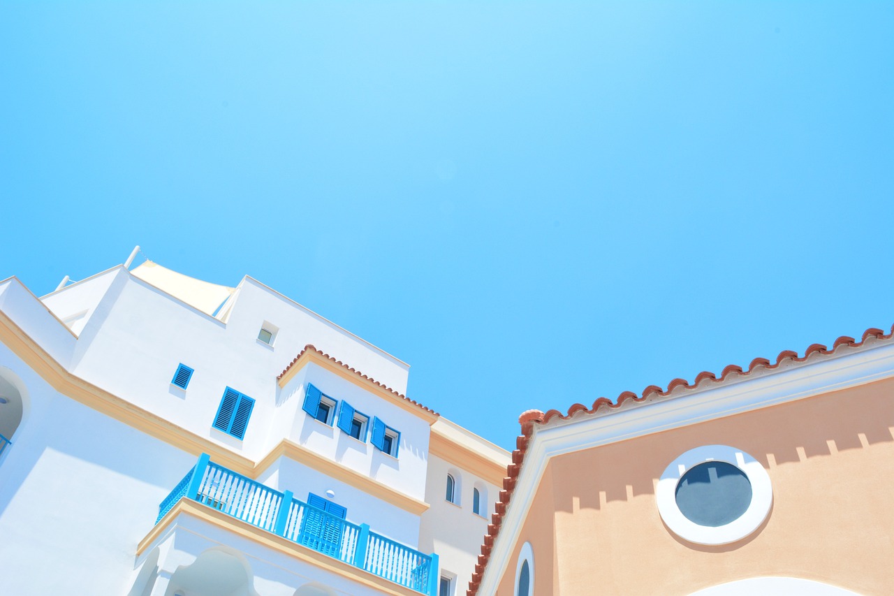 découvrez les aspects essentiels du droit immobilier pour sécuriser vos transactions et comprendre vos droits en matière de biens immobiliers.
