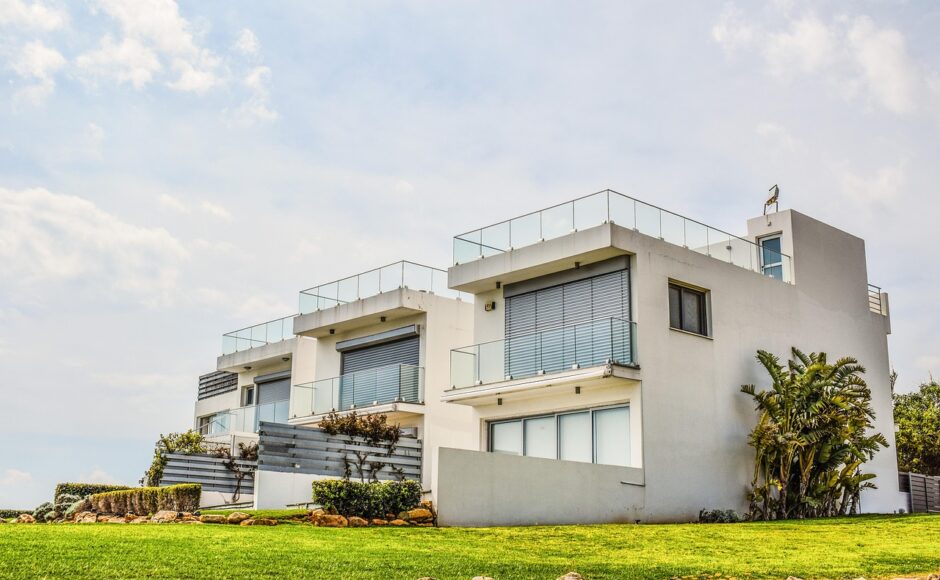 découvrez tout sur le droit immobilier : législation, transactions, contrats et conseils juridiques pour acheter, vendre ou gérer vos biens immobiliers en toute sécurité.